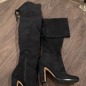 Vince Camuto Over the Knee Boots Sz 8